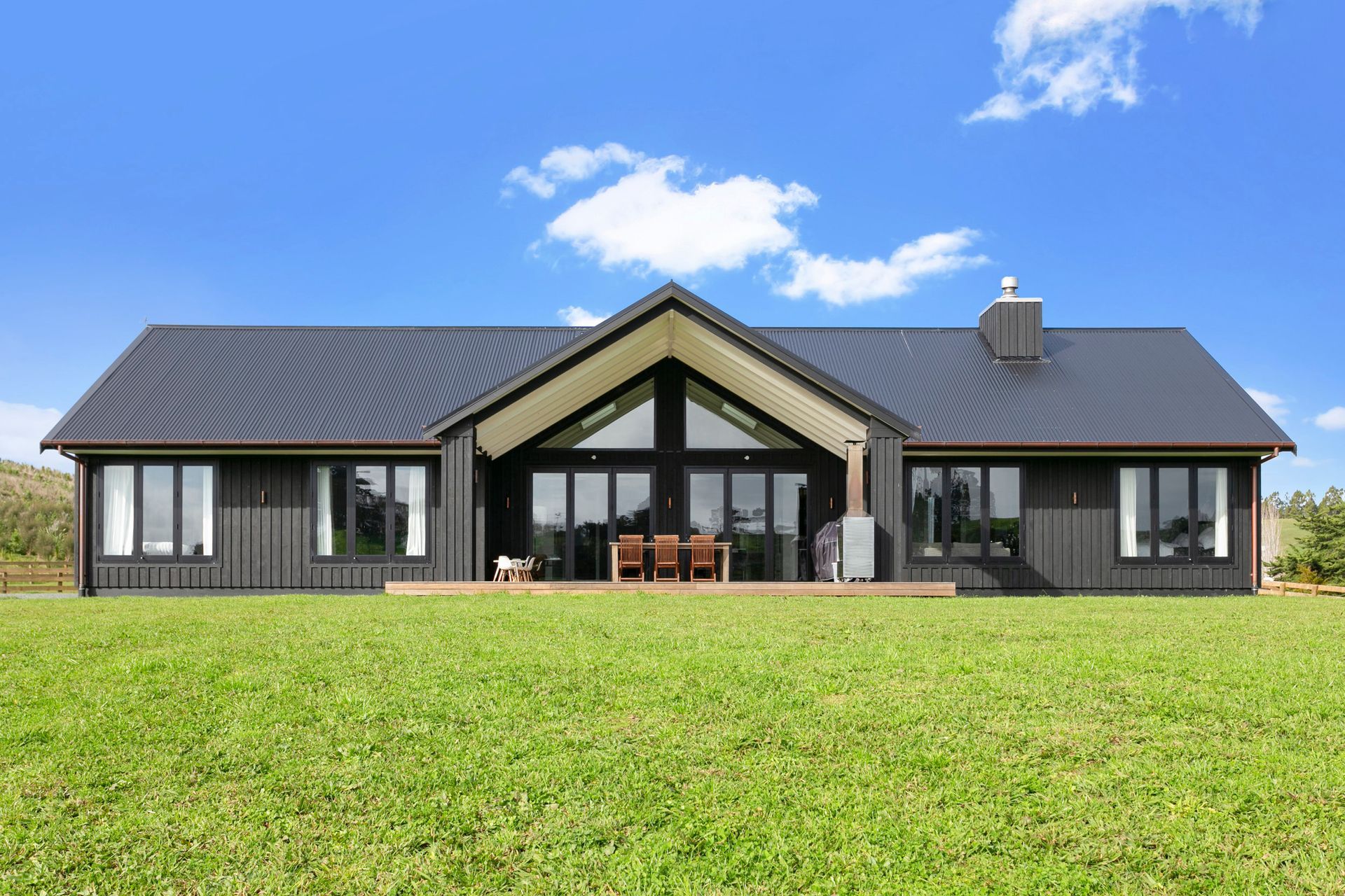 Professional exterior painting in Queenstown