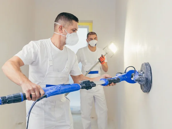 Wall preparation for wallpapering in Queenstown